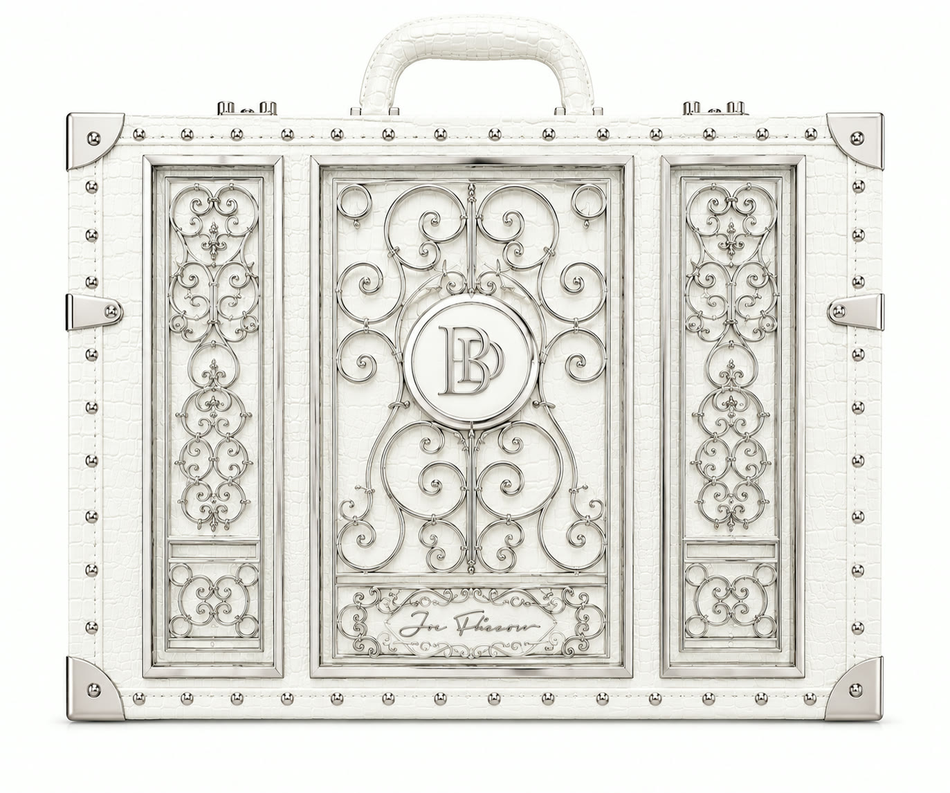 White case, silver filigree gate lid